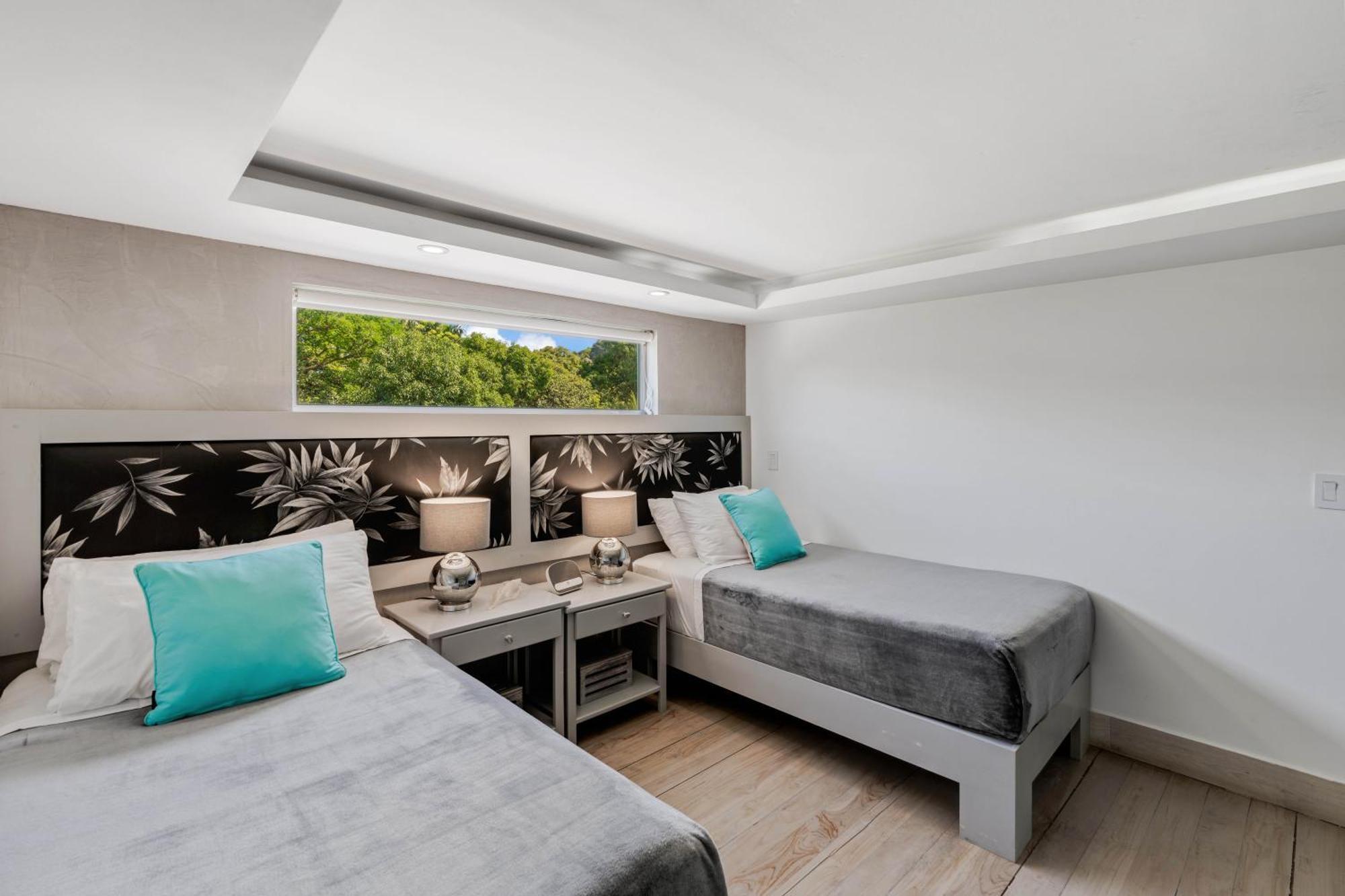Iguana Surf Camp Hotel Тамариндо Екстериор снимка